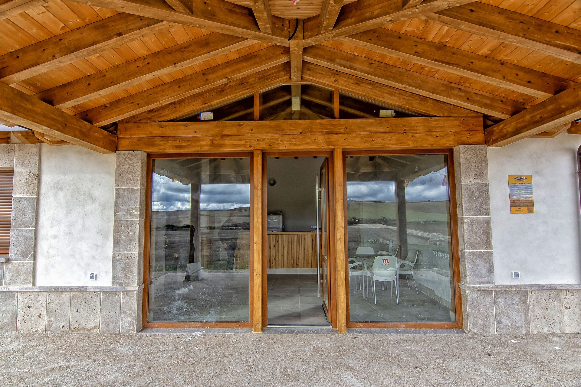 Entrada del albergue